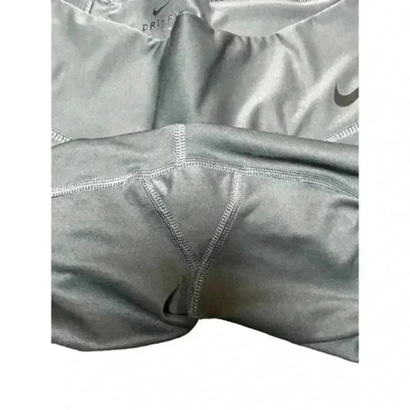 Nike Women's Power Victory Training Crop Leggings - Picture 7 of 9
